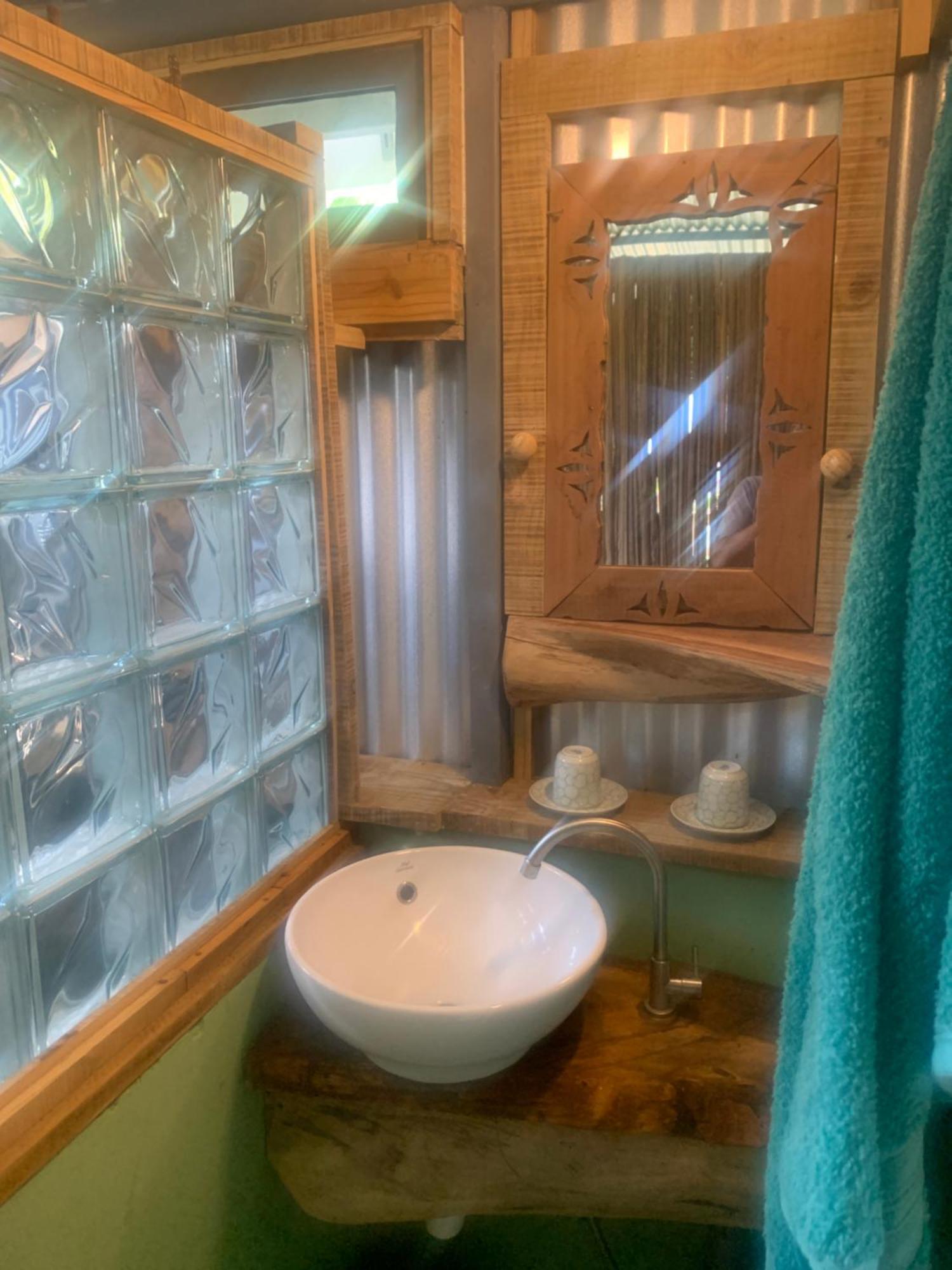 Lily Pad Lodge Bambou Dış mekan fotoğraf